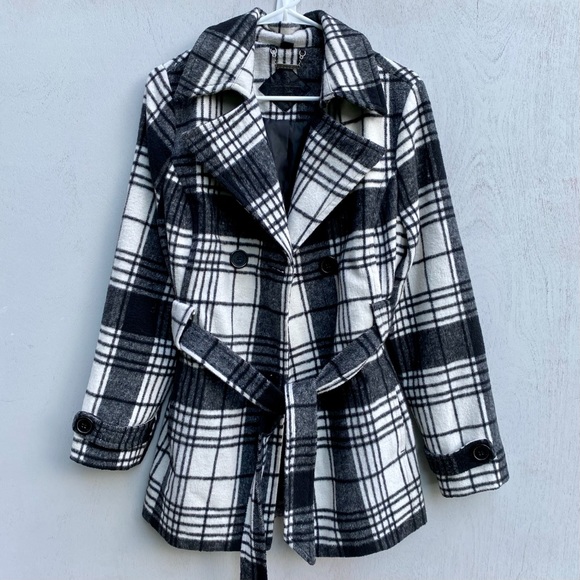 Jou Jou Black & White Plaid Wool Pea Coat w/ Belt